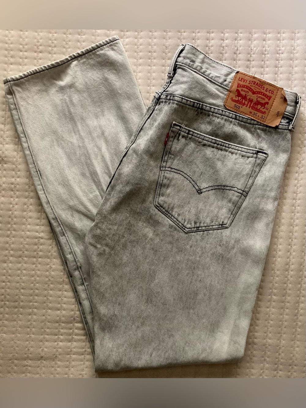 Levi’s 501 Gray Acid Wash Denim Jeans Men’s 36x32 Straight Leg Button Fly